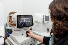 Best Contact Lens Fitting Malaysia: What You Must Know Before Wearing Lenses